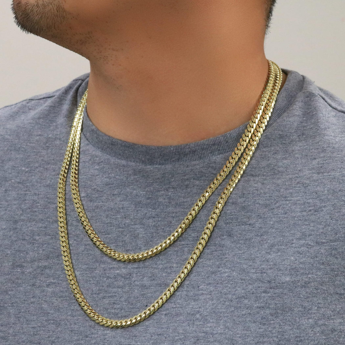 10k Yellow Gold Cuban Link Chain Necklace Q75997